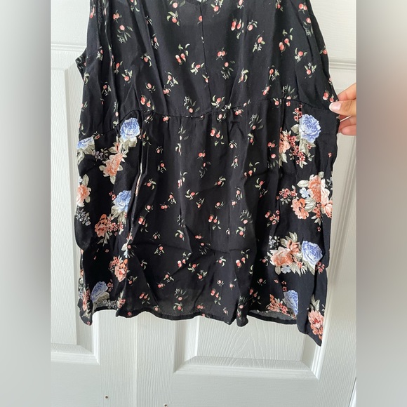 Torrid Black Multicolor Floral Camisole - Picture 2 of 3